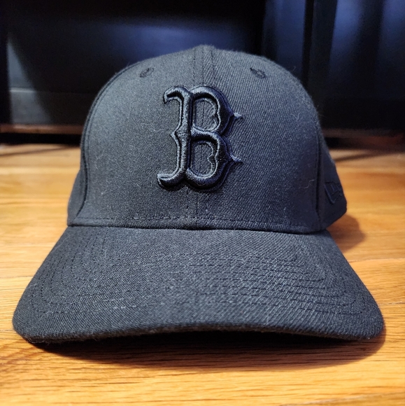 MLB Other - New Era 59Fifty MLB Fitted Hat, Size Med-Large